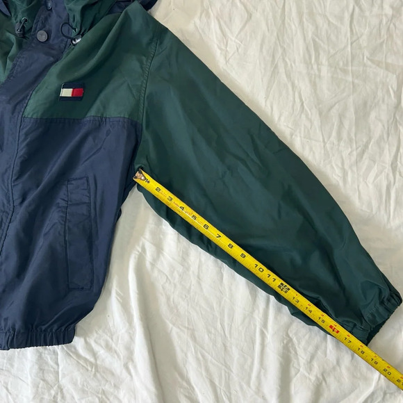 Vintage Tommy Hilfiger M 90s Hooded Jacket Sailing Windbreaker Coat - Picture 9 of 9